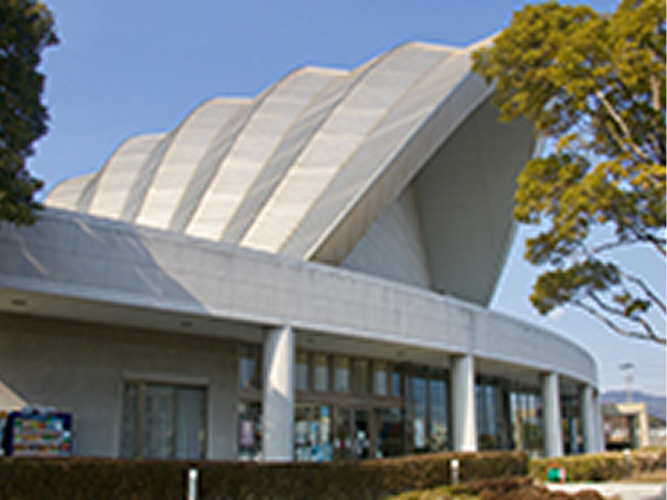 しづかホール外観2